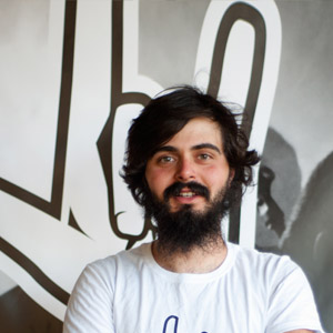 Profesor Bajo: Carlos Flores